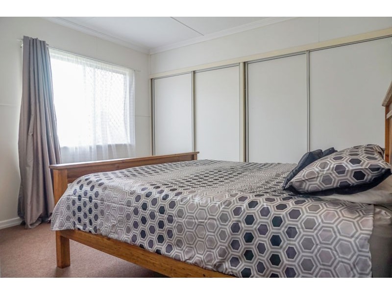 7 Allenby Street, Newtown QLD 4350