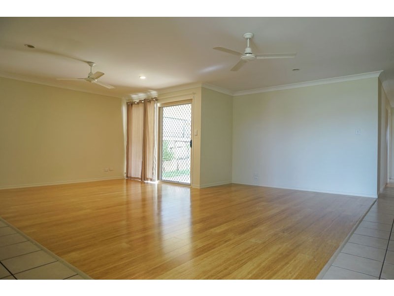 91 Hogg Street, Cranley QLD 4350