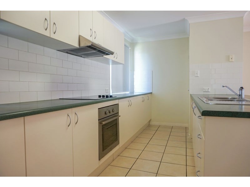 91 Hogg Street, Cranley QLD 4350