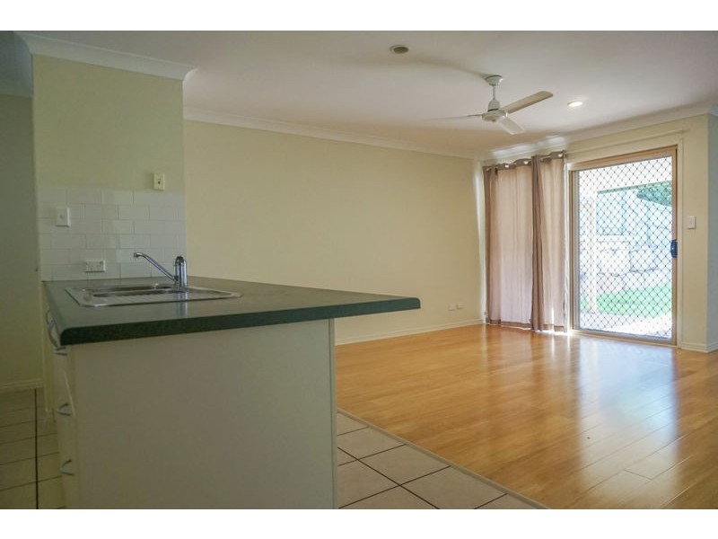 91 Hogg Street, Cranley QLD 4350