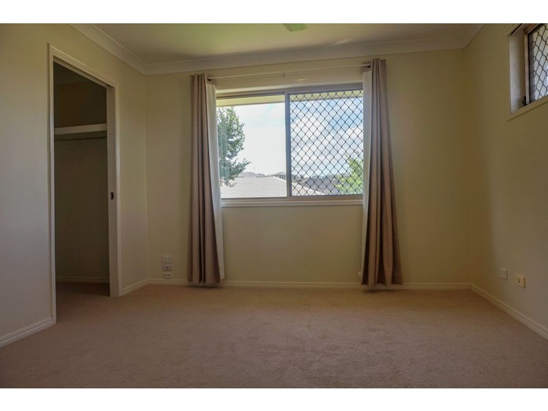 91 Hogg Street, Cranley QLD 4350