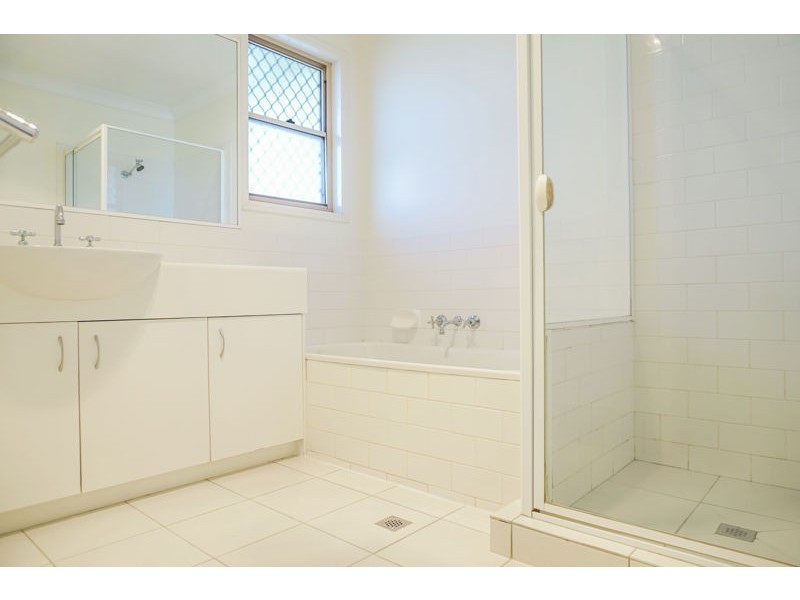 91 Hogg Street, Cranley QLD 4350