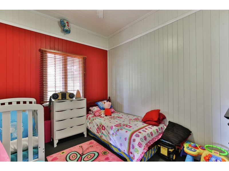 127 Hill Street, Newtown QLD 4350