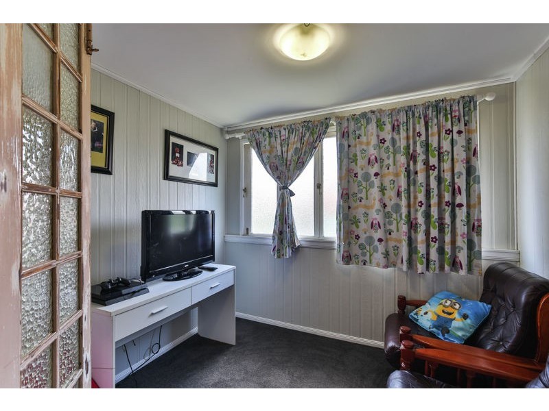 127 Hill Street, Newtown QLD 4350