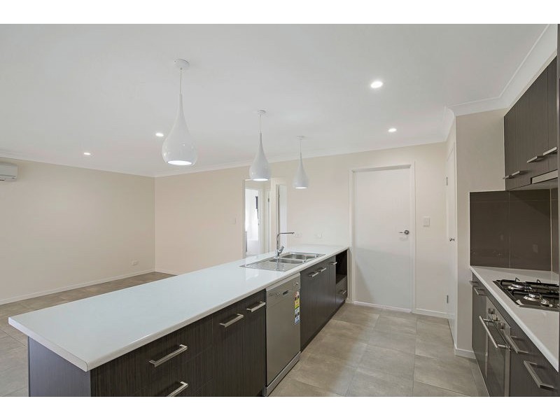 7 Fairfax Street, Cambooya QLD 4358