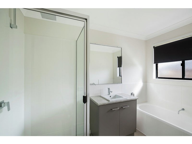 7 Fairfax Street, Cambooya QLD 4358