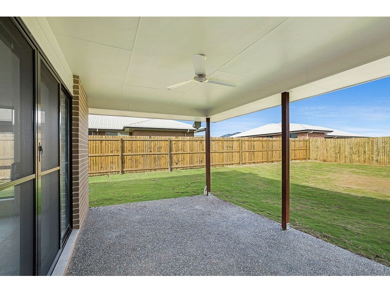 7 Fairfax Street, Cambooya QLD 4358