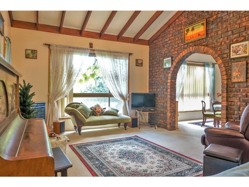 33a Murphys Creek Road, Blue Mountain Heights QLD 4350