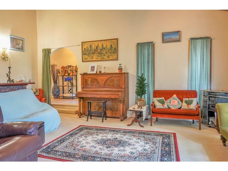 33a Murphys Creek Road, Blue Mountain Heights QLD 4350