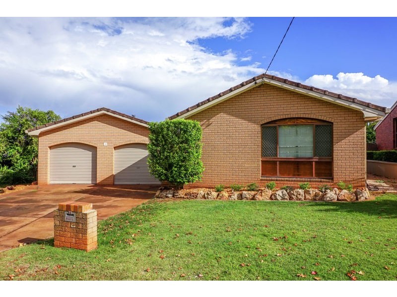 16 Hazel Street, Centenary Heights QLD 4350