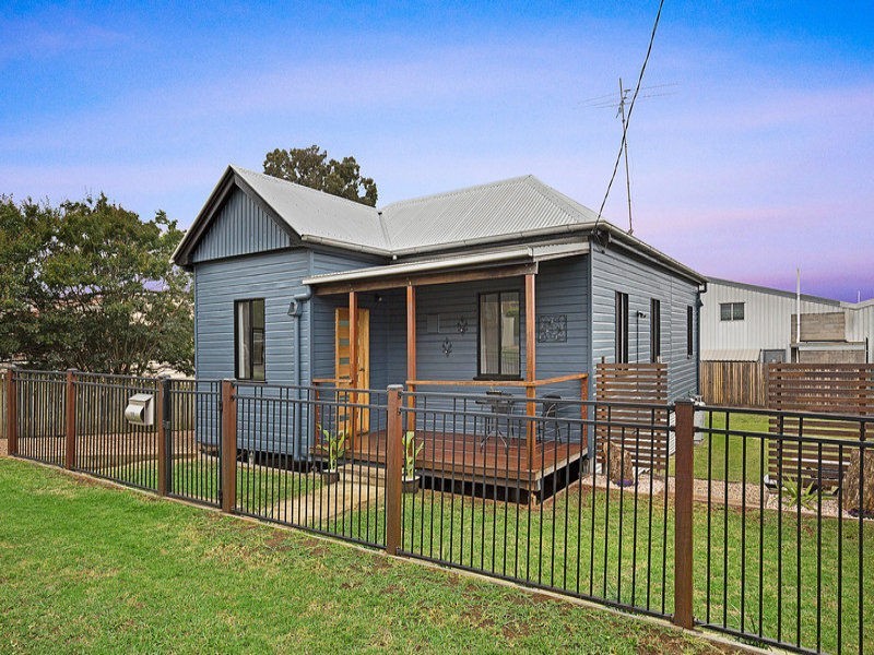 18 Kenric Street, Toowoomba City QLD 4350