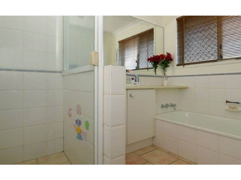 6 Biscay Crescent, Toowoomba QLD 4350