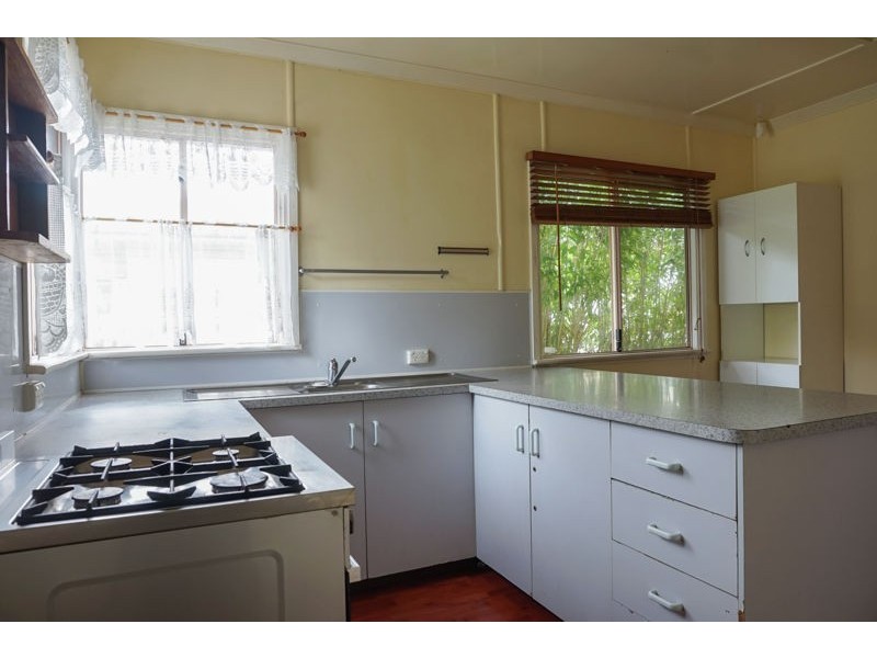 8 Mooney Street, Toowoomba QLD 4350