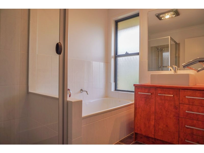 22 Smythe Drive, Highfields QLD 4352