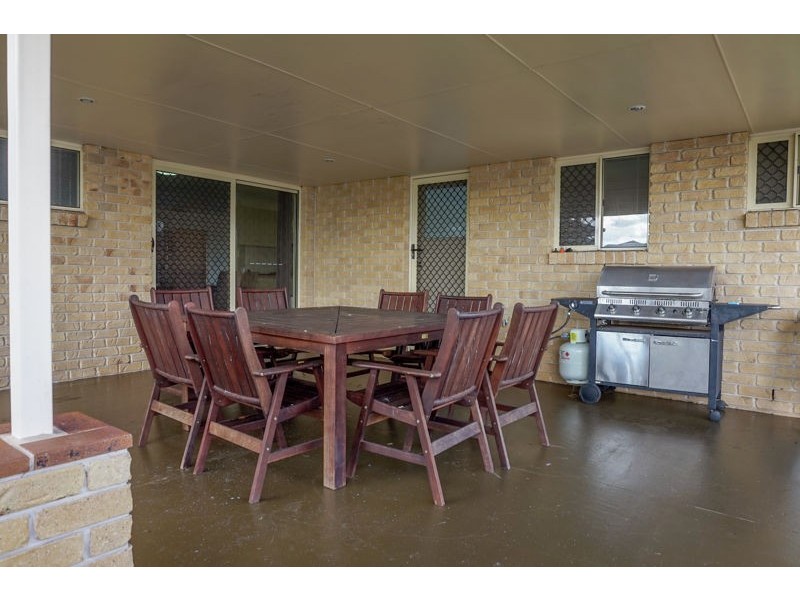 15 Moorina Drive, Harristown QLD 4350