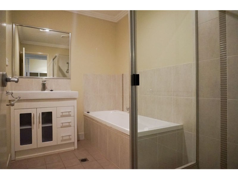 1/9 Eiser Street, Harristown QLD 4350