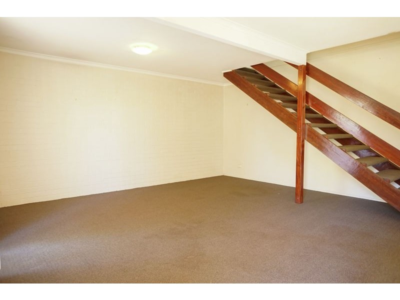 27/6 O’Brien Street, Harlaxton QLD 4350