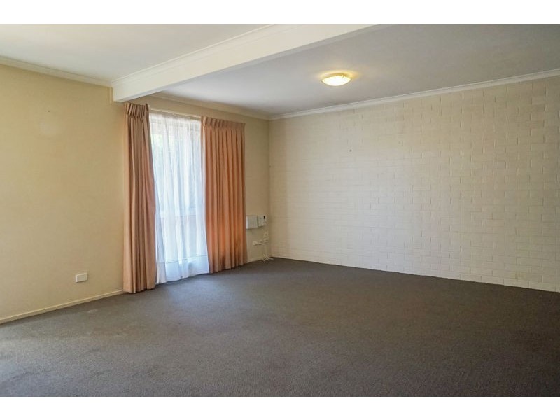 27/6 O’Brien Street, Harlaxton QLD 4350