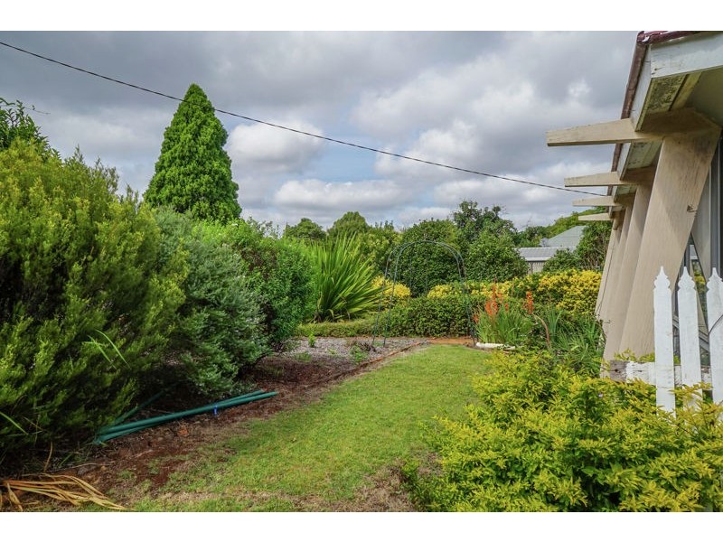 Mount Lofty QLD 4350