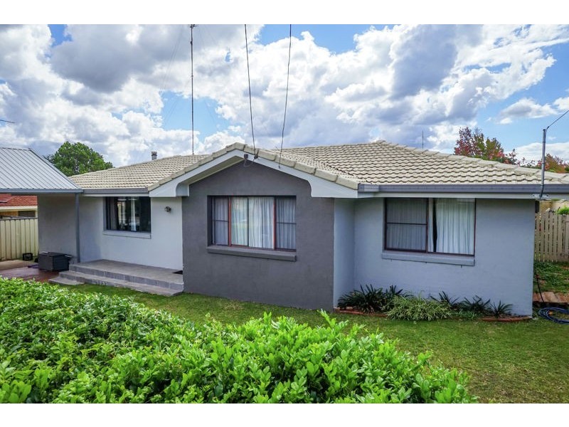 9 Hibiscus Drive, Centenary Heights QLD 4350