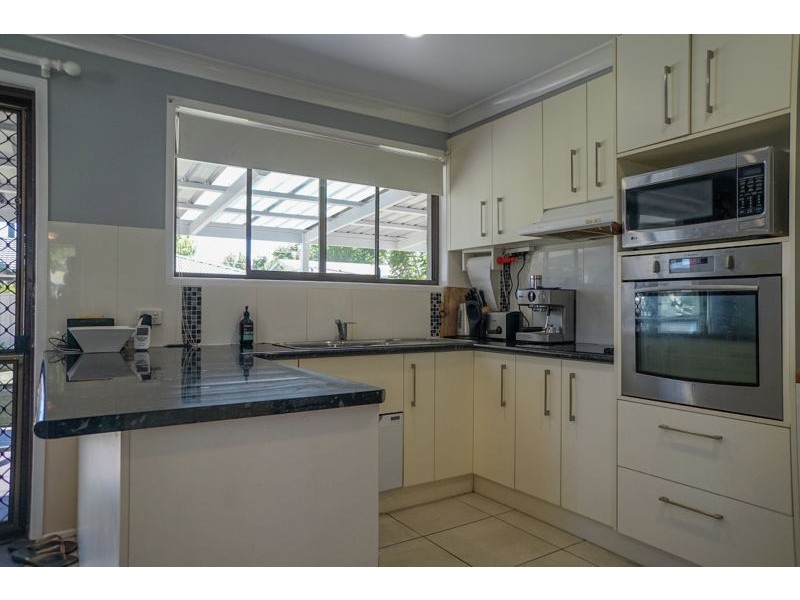 9 Hibiscus Drive, Centenary Heights QLD 4350