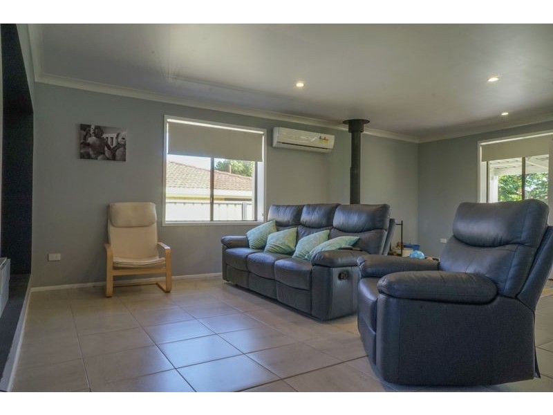 9 Hibiscus Drive, Centenary Heights QLD 4350