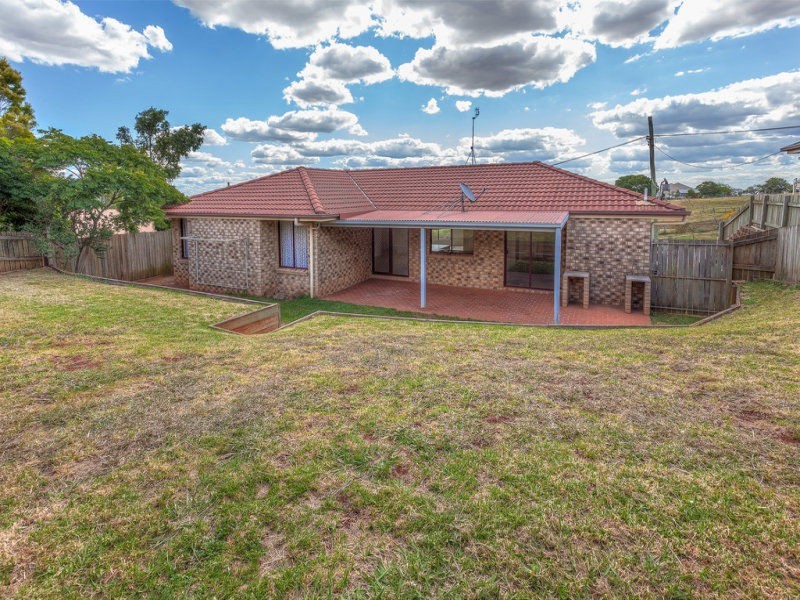 8 Weir Court, Harristown QLD 4350
