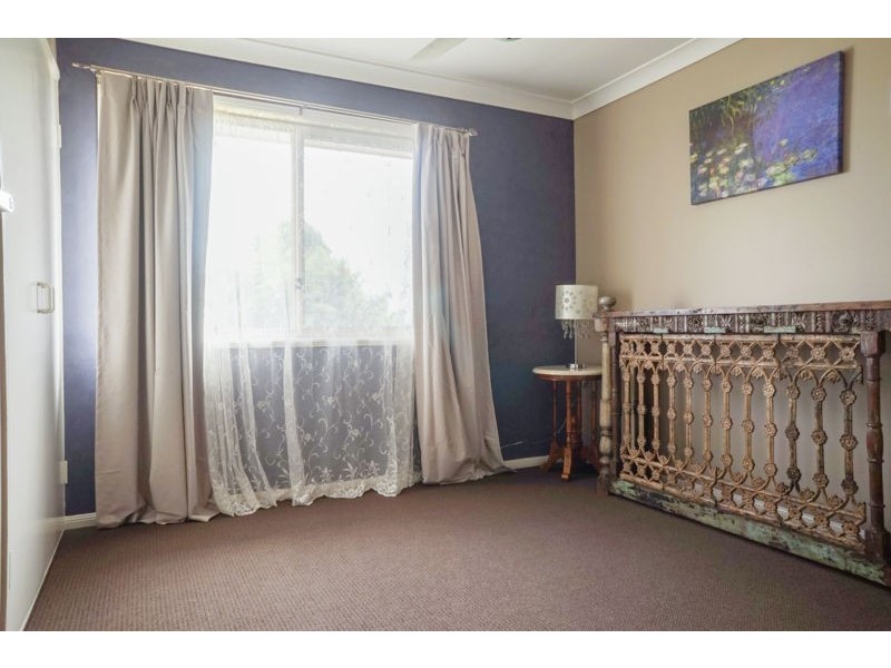 9 Karebo Close, Darling Heights QLD 4350