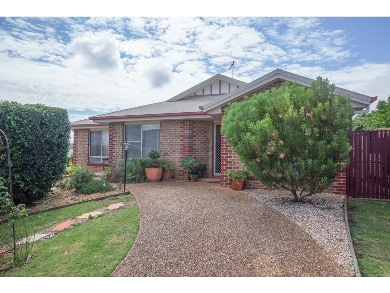 9 Karebo Close, Darling Heights QLD 4350