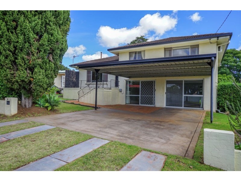 39 Leichhardt Street, Centenary Heights QLD 4350