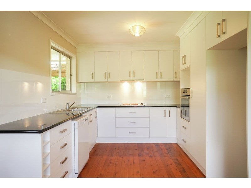 39 Leichhardt Street, Centenary Heights QLD 4350