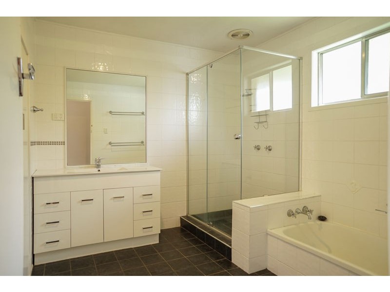 39 Leichhardt Street, Centenary Heights QLD 4350