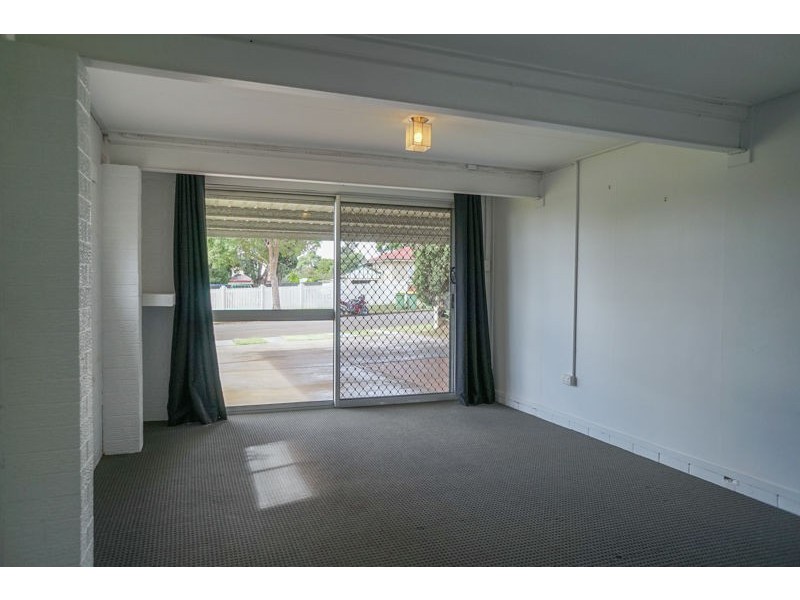 39 Leichhardt Street, Centenary Heights QLD 4350