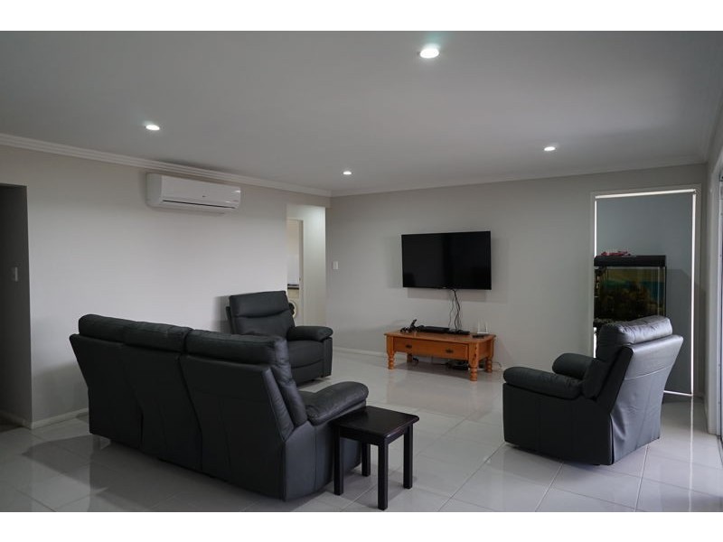 13 Kennard Street, Westbrook QLD 4350