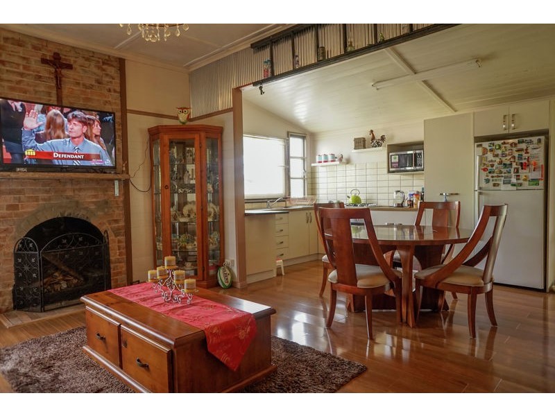 45 West Stret, Newtown QLD 4350