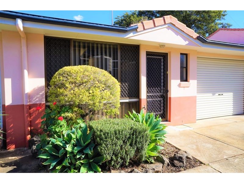 2/9 Creek Street, East Toowoomba QLD 4350