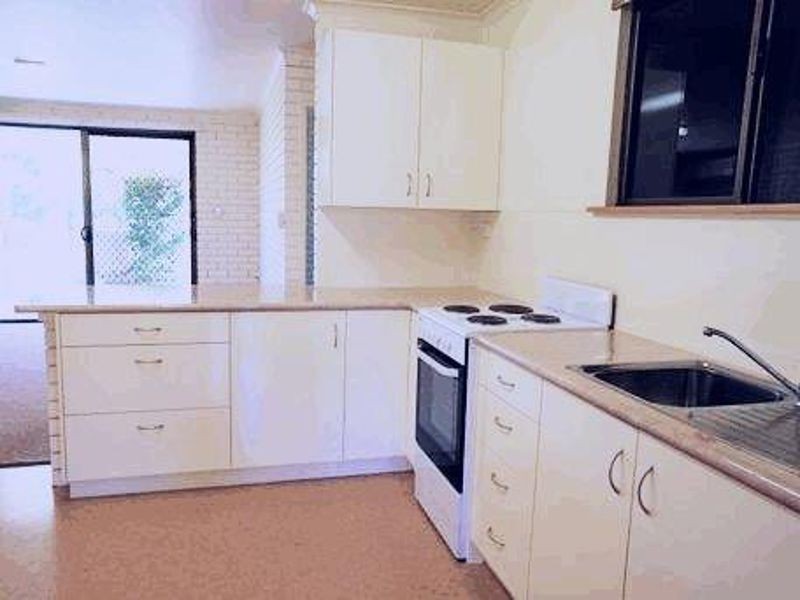 2/9 Creek Street, East Toowoomba QLD 4350