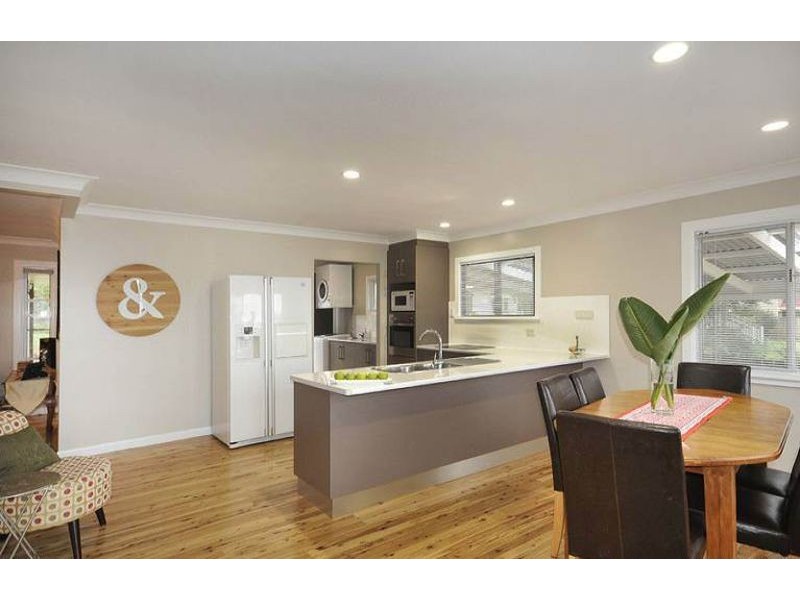 9 Newmarket Street, Newtown QLD 4350