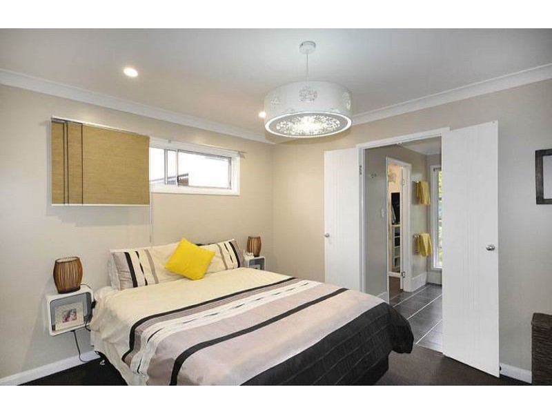 9 Newmarket Street, Newtown QLD 4350