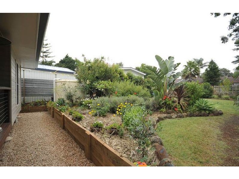 9 Newmarket Street, Newtown QLD 4350