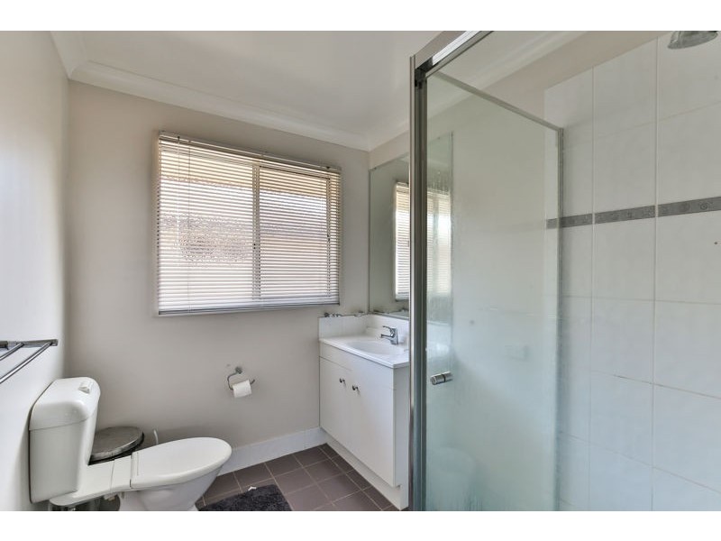 4/390 West Street, Kearneys Spring QLD 4350