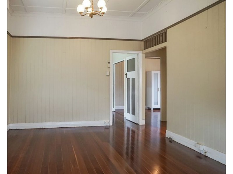 8 Hamwood Street, Toowoomba City QLD 4350