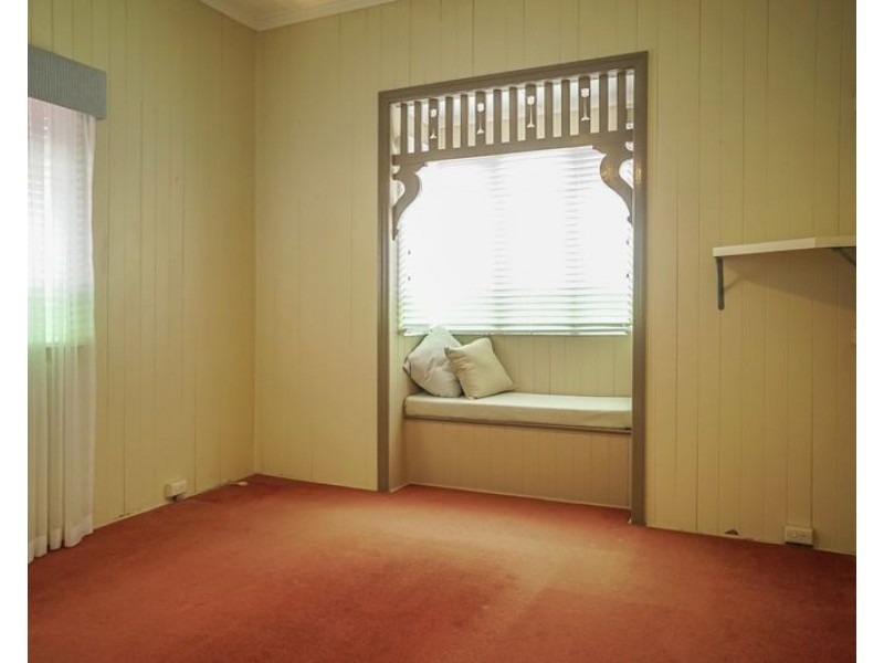 8 Hamwood Street, Toowoomba City QLD 4350