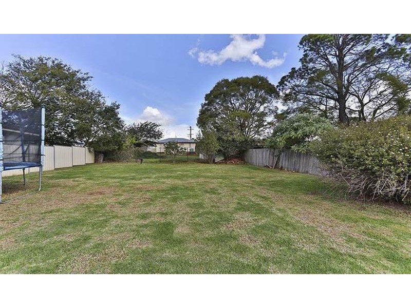 70 Dunne Street, Harristown QLD 4350