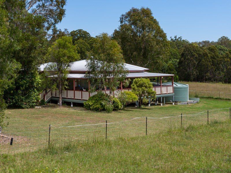 138 Perseverance Hall Road, Ravensbourne QLD 4352