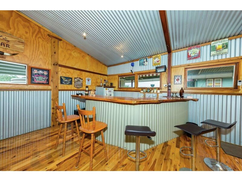 138 Perseverance Hall Road, Ravensbourne QLD 4352