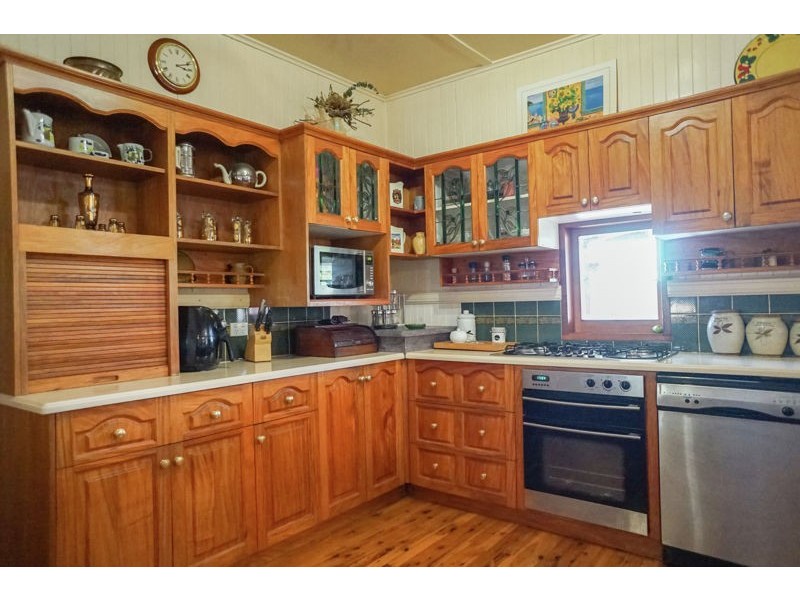 138 Perseverance Hall Road, Ravensbourne QLD 4352