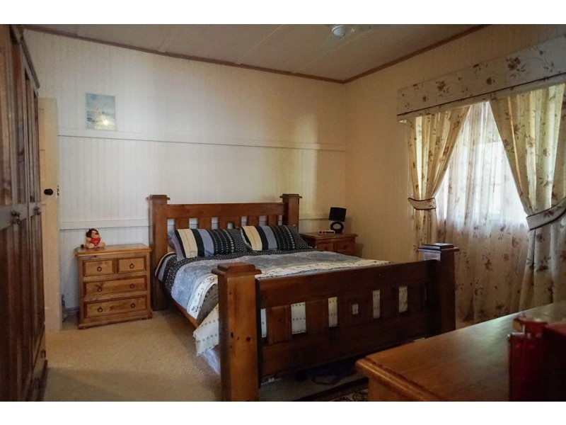 138 Perseverance Hall Road, Ravensbourne QLD 4352