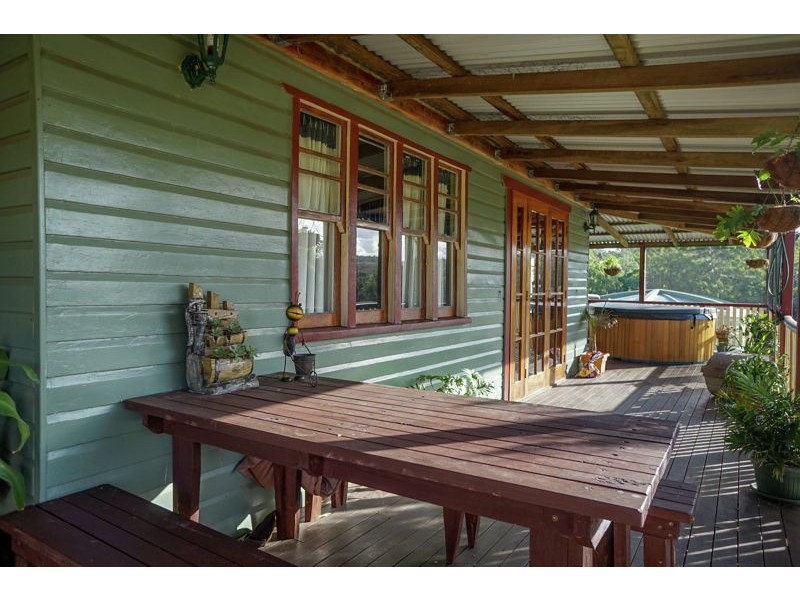 138 Perseverance Hall Road, Ravensbourne QLD 4352