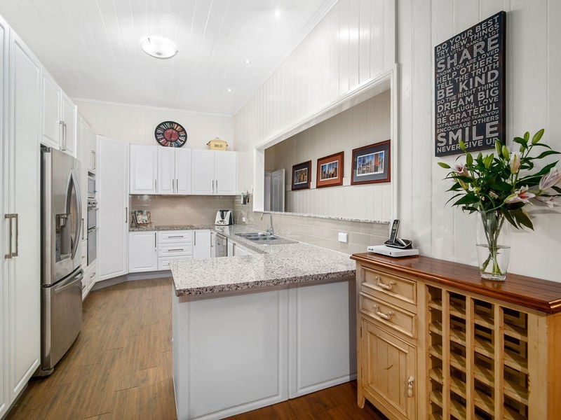 6 Clairmont Street, Newtown QLD 4350